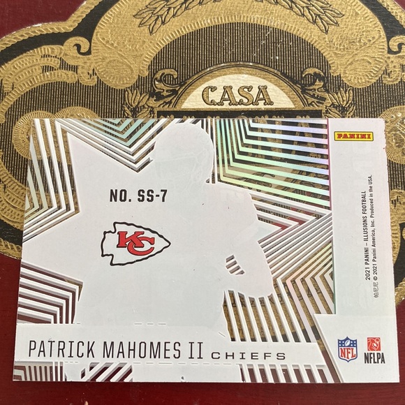 Shining stars Patrick Mahomes card - Picture 2 of 2